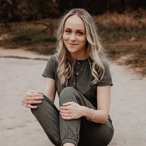 Meet your Posher, Laura lucia